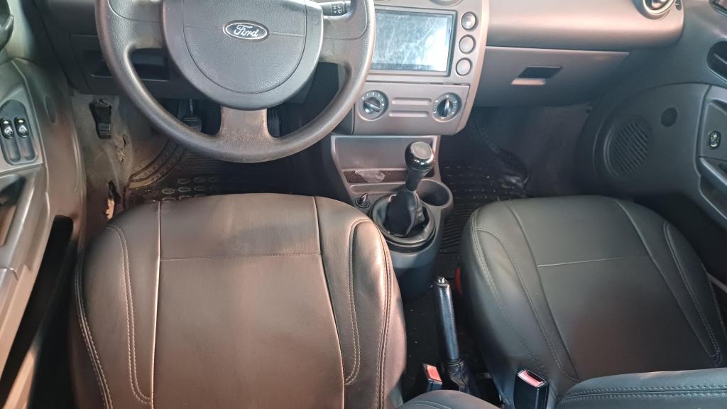 FORD Fiesta Hatch - Foto