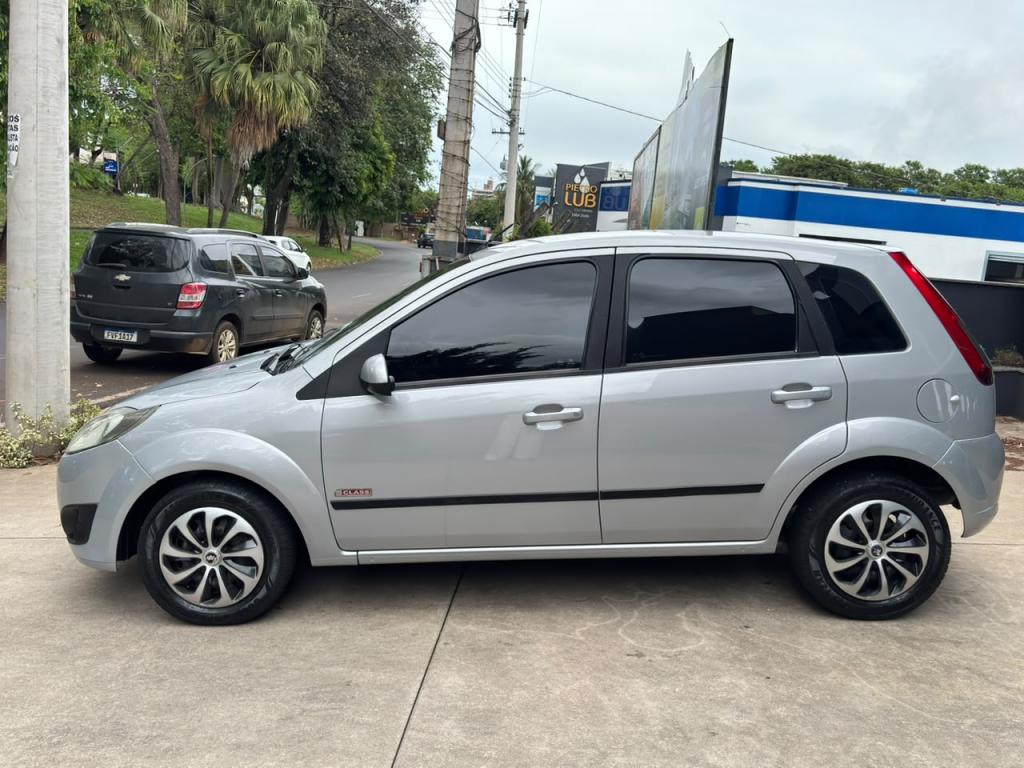 FORD Fiesta Hatch - Foto