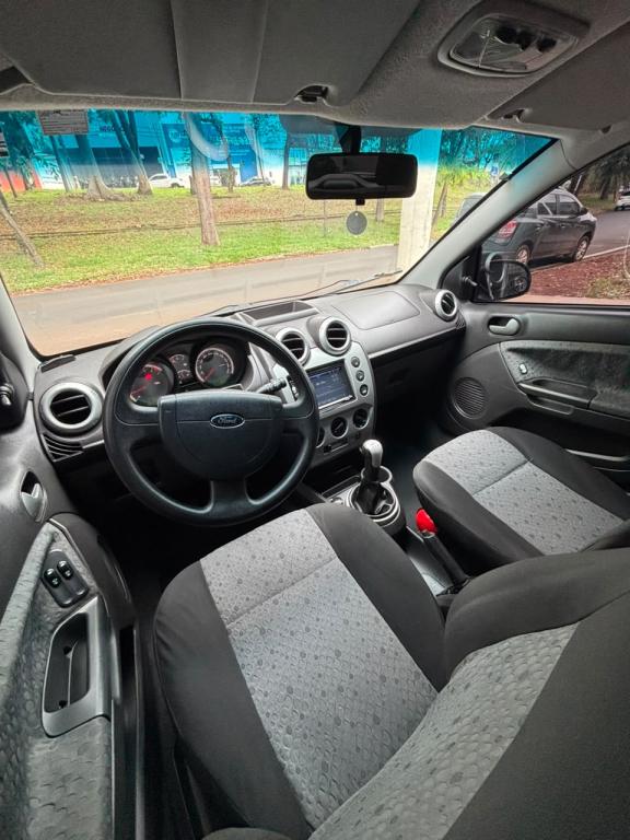 FORD Fiesta Hatch - Foto