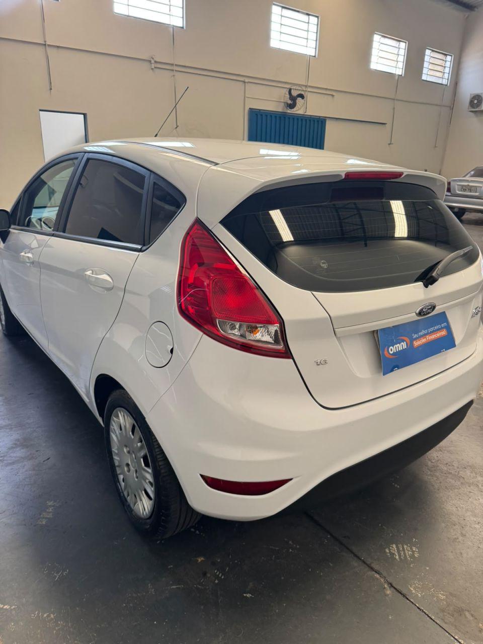 FORD Fiesta Hatch - Foto