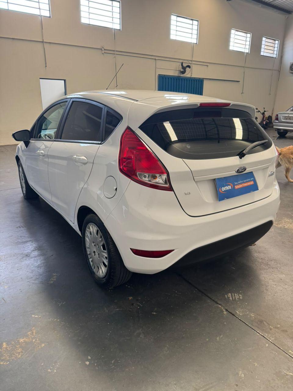 FORD Fiesta Hatch - Foto