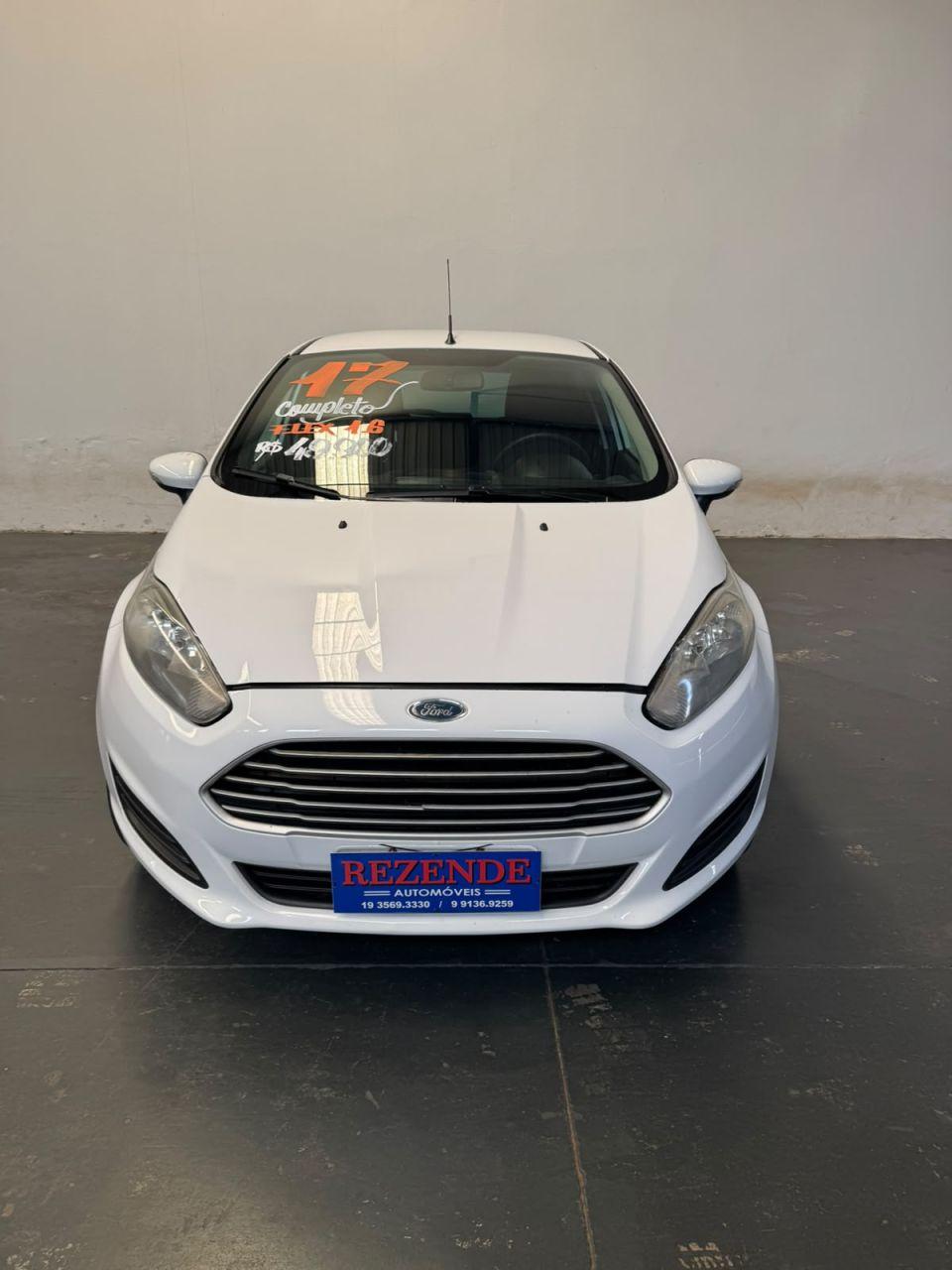 FORD Fiesta Hatch - Foto
