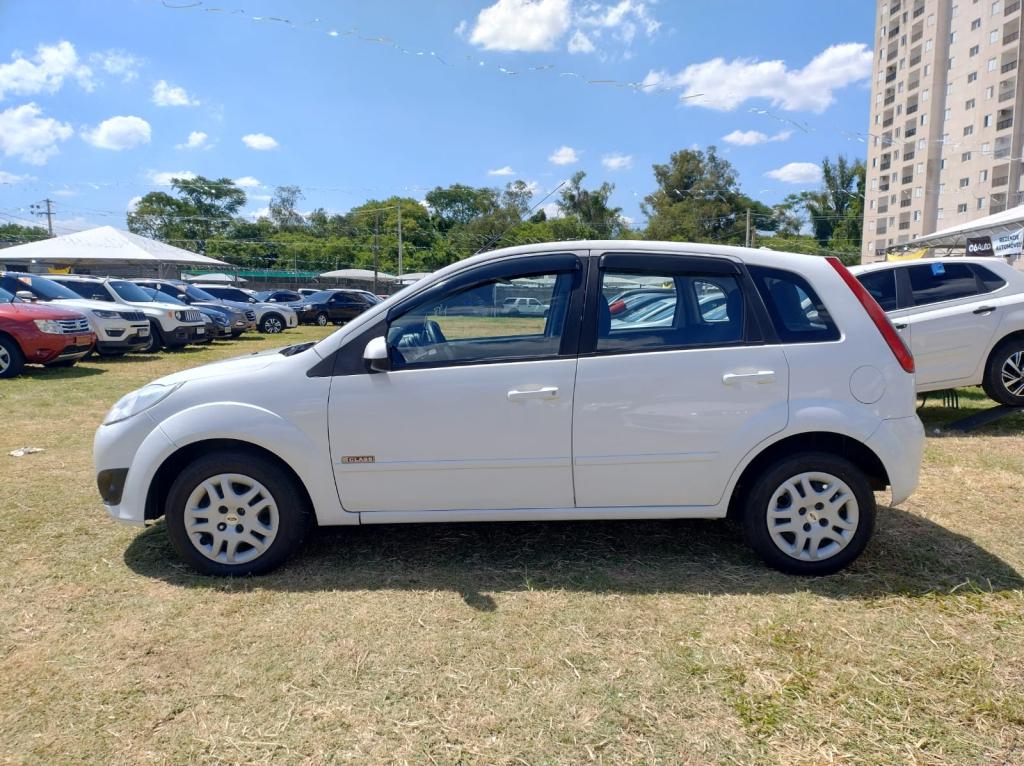 FORD Fiesta Hatch - Foto