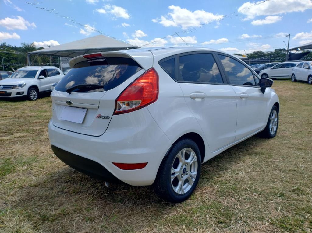 FORD Fiesta Hatch - Foto