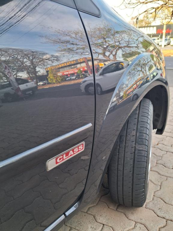 FORD Fiesta Sedan - Foto