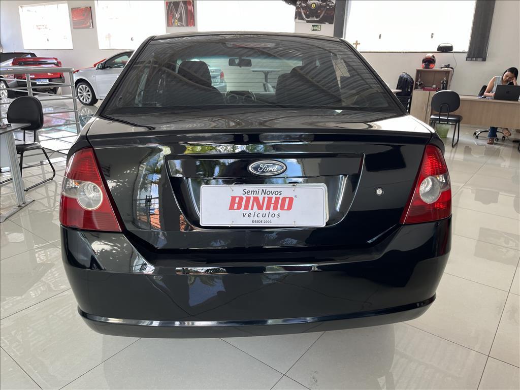 FORD Fiesta Sedan - Foto