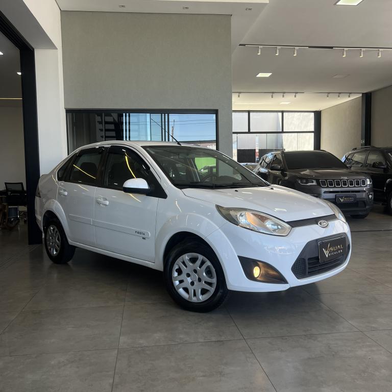 FORD Fiesta Sedan - Foto
