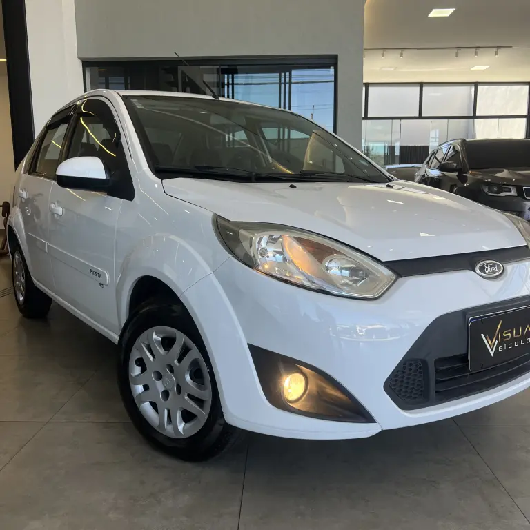 FORD Fiesta Sedan - Foto