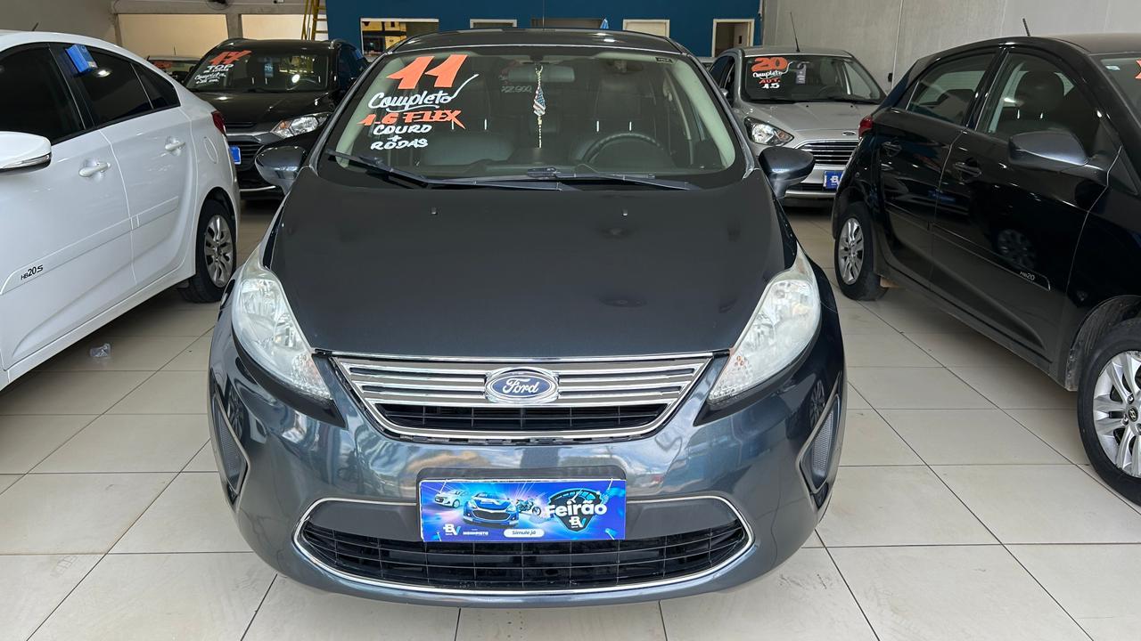 FORD Fiesta Sedan - Foto