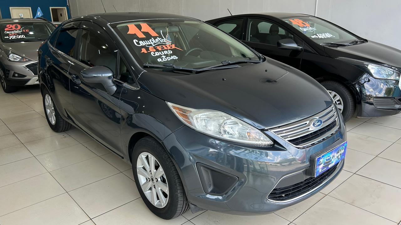 FORD Fiesta Sedan - Foto