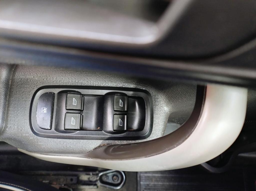 FORD Fiesta Sedan - Foto