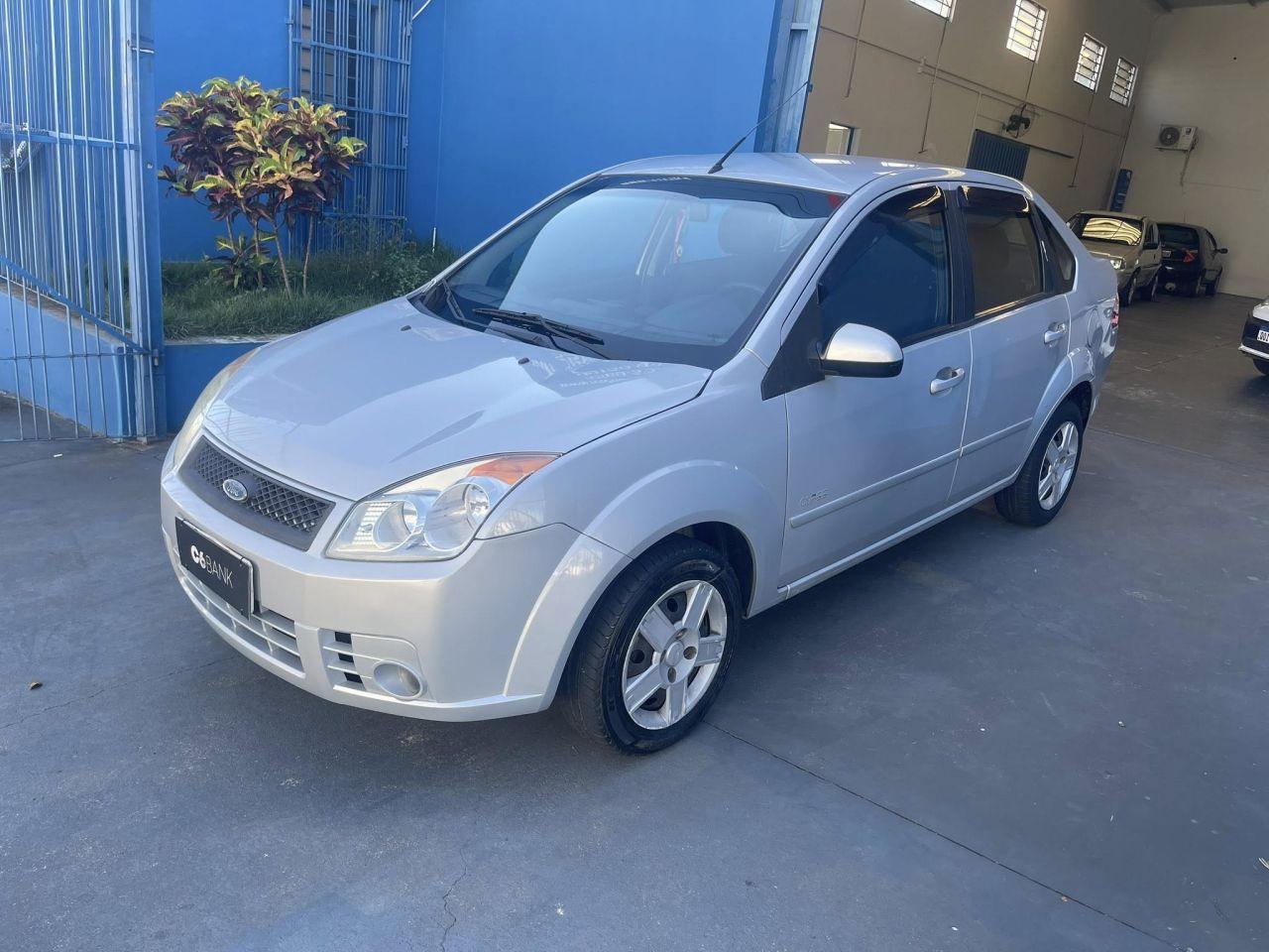 FORD Fiesta Sedan - Foto