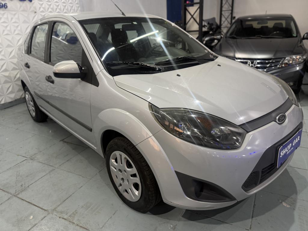 FORD Fiesta Sedan