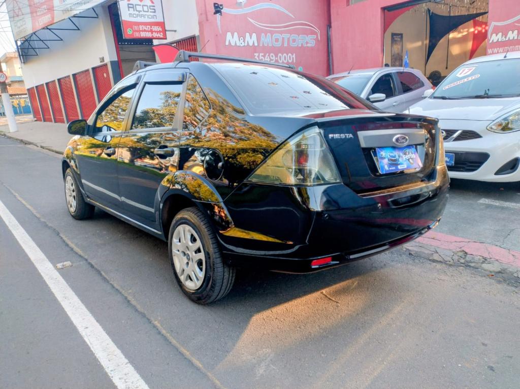 FORD Fiesta Sedan - Foto