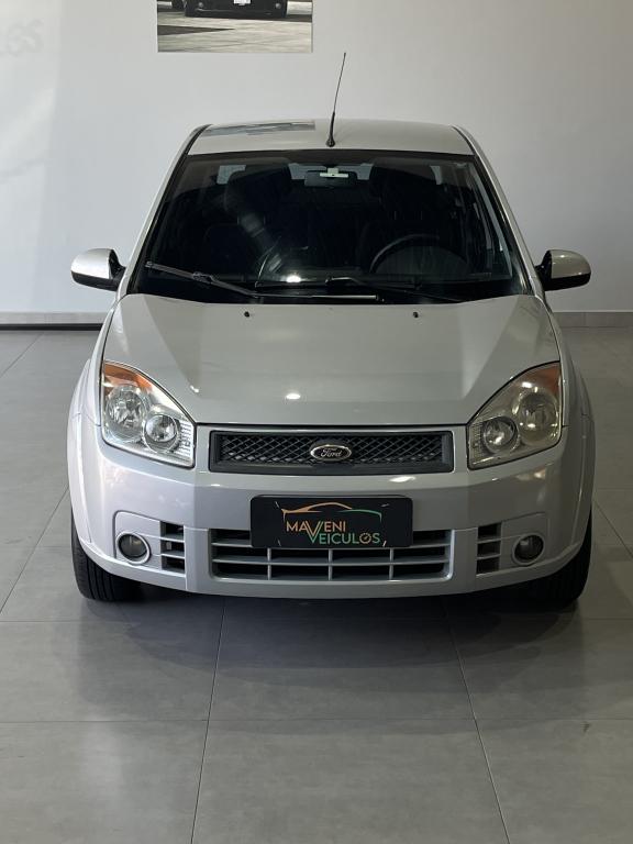 FORD Fiesta Sedan