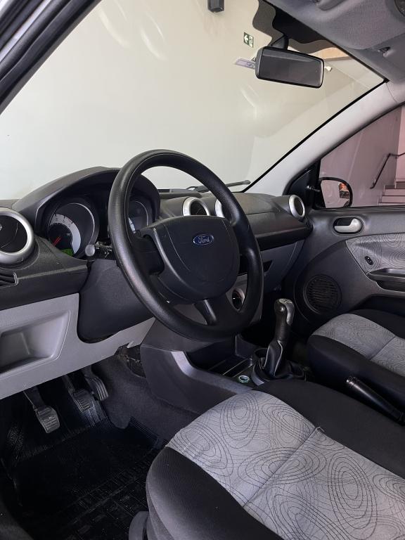 FORD Fiesta Sedan - Foto
