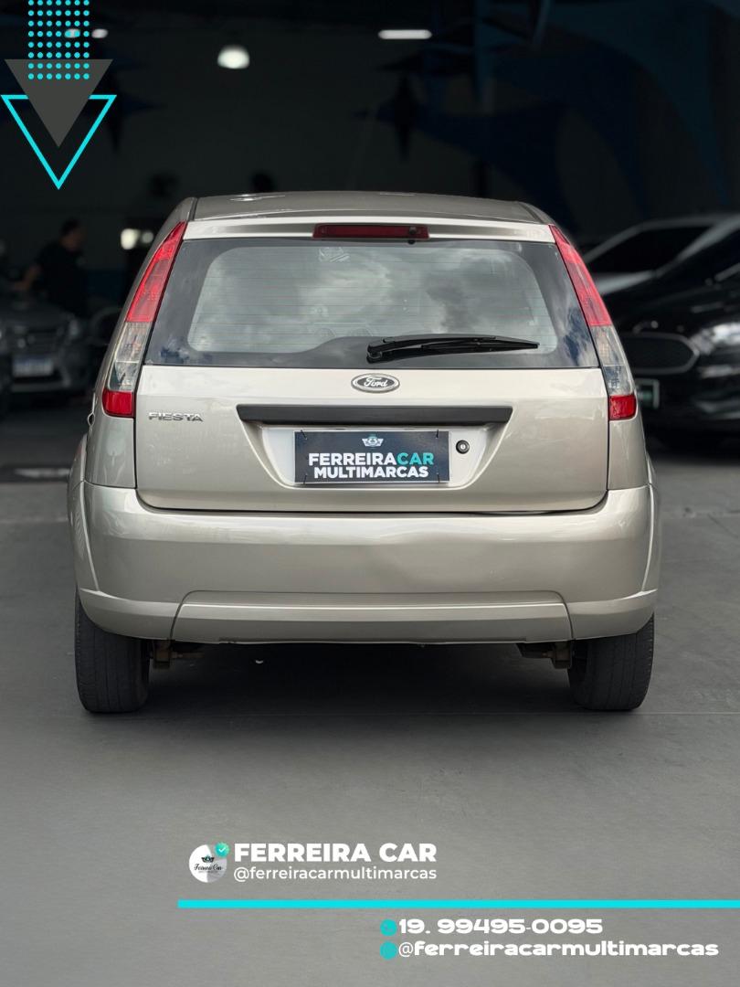 FORD Fiesta Sedan - Foto
