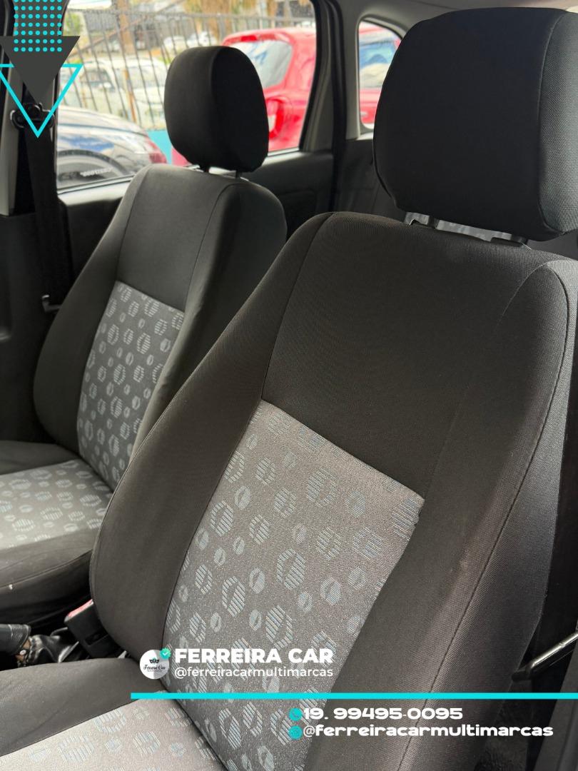 FORD Fiesta Sedan - Foto