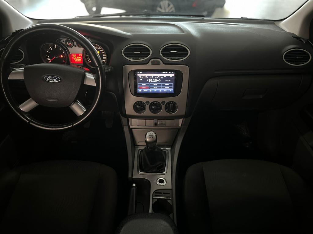 FORD Focus Hatch - Foto