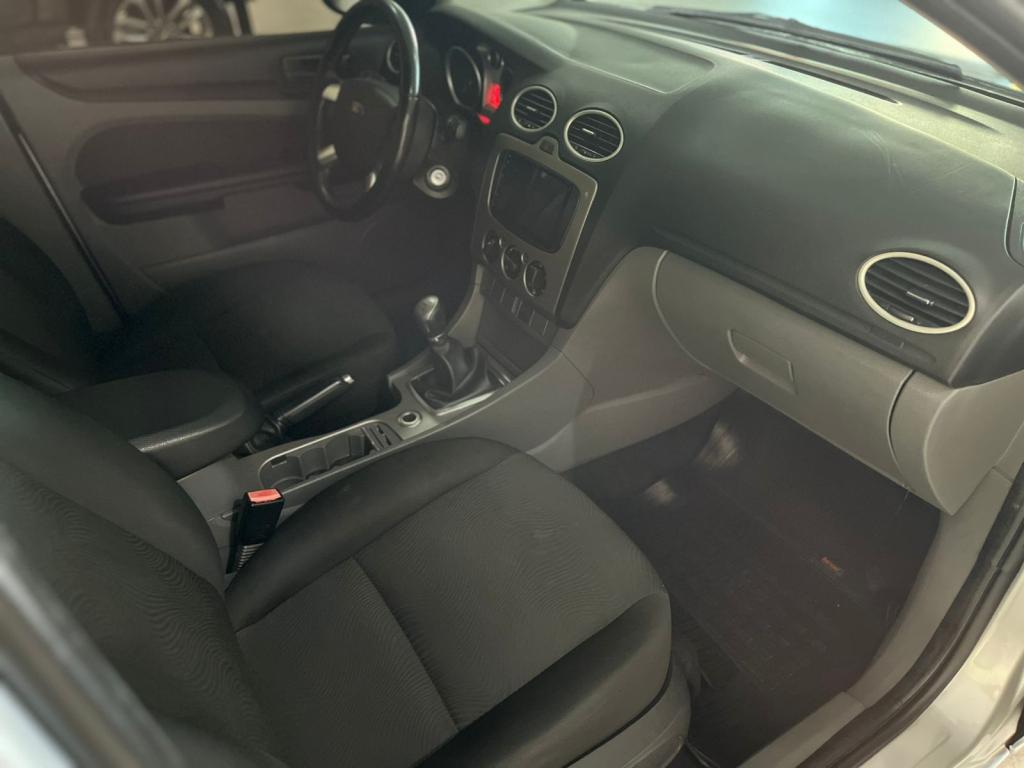 FORD Focus Hatch - Foto