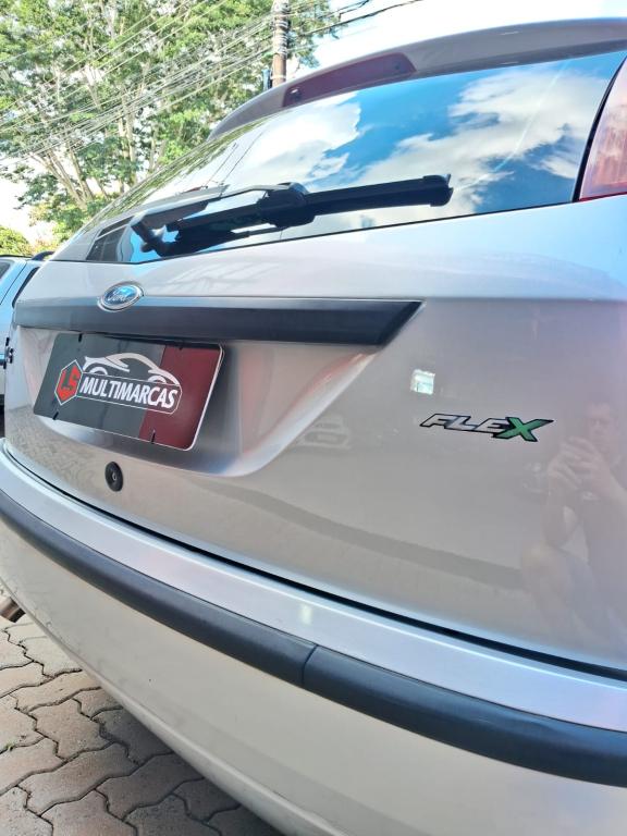 FORD Focus Hatch - Foto