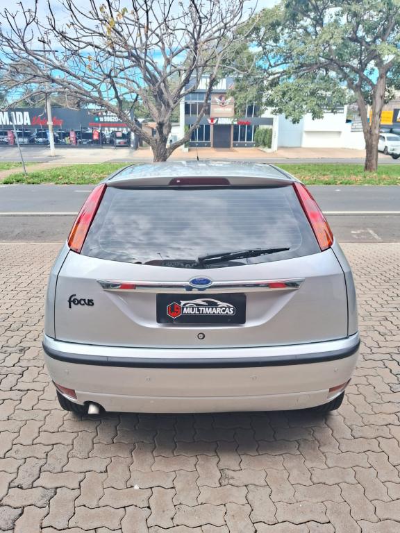 FORD Focus Hatch - Foto