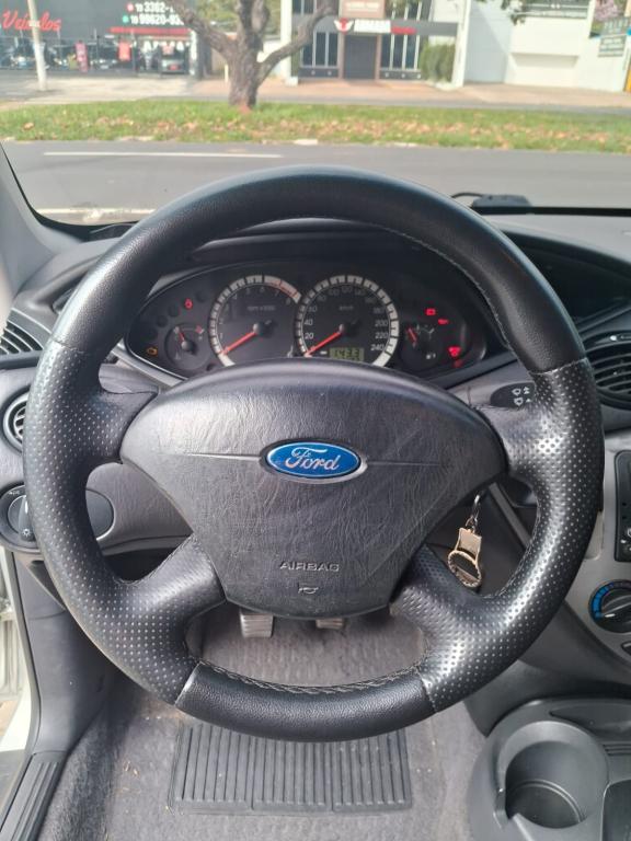 FORD Focus Hatch - Foto