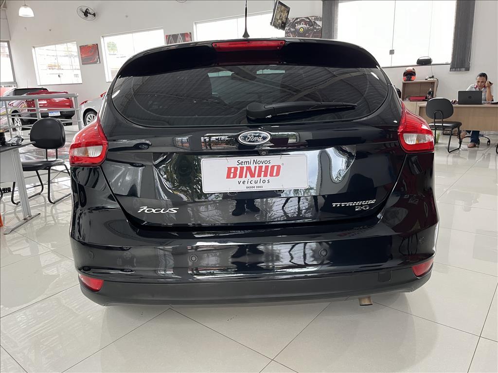 FORD Focus Hatch - Foto