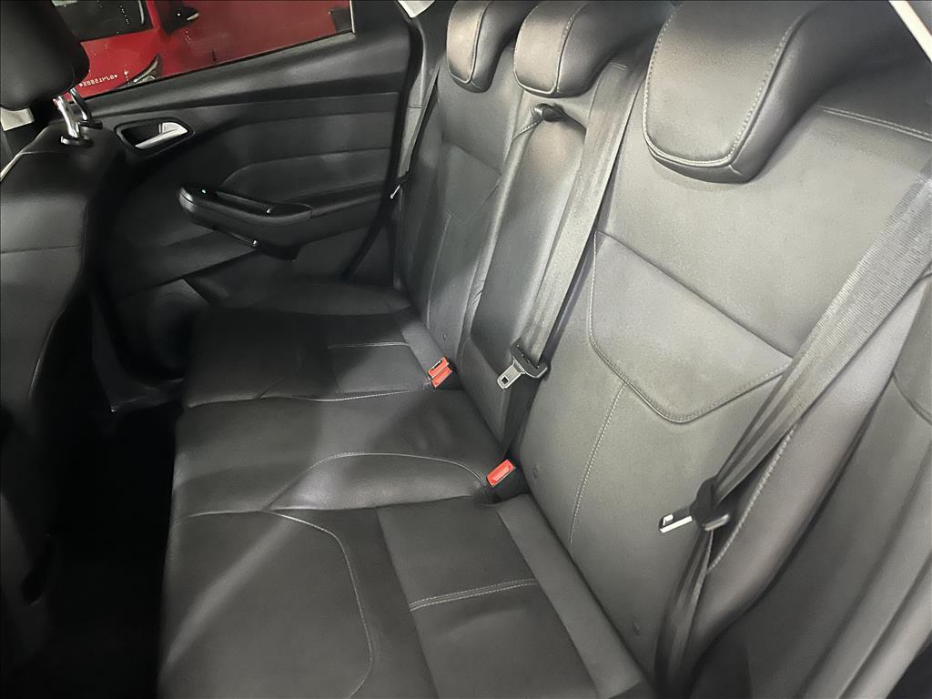 FORD Focus Hatch - Foto