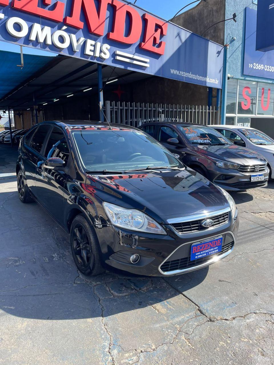 FORD Focus Hatch - Foto