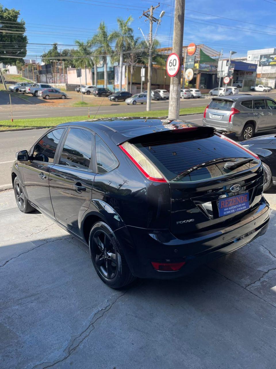 FORD Focus Hatch - Foto
