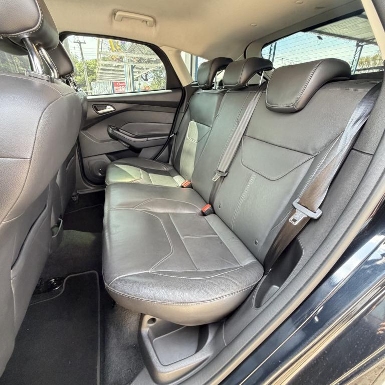 FORD Focus Hatch - Foto