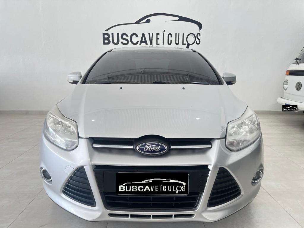 FORD Focus Sedan - Foto