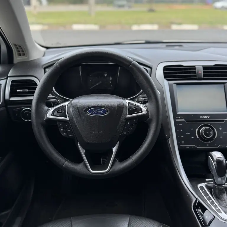 FORD Fusion - Foto