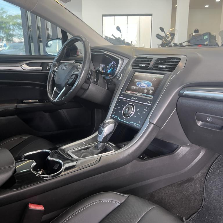 FORD Fusion - Foto