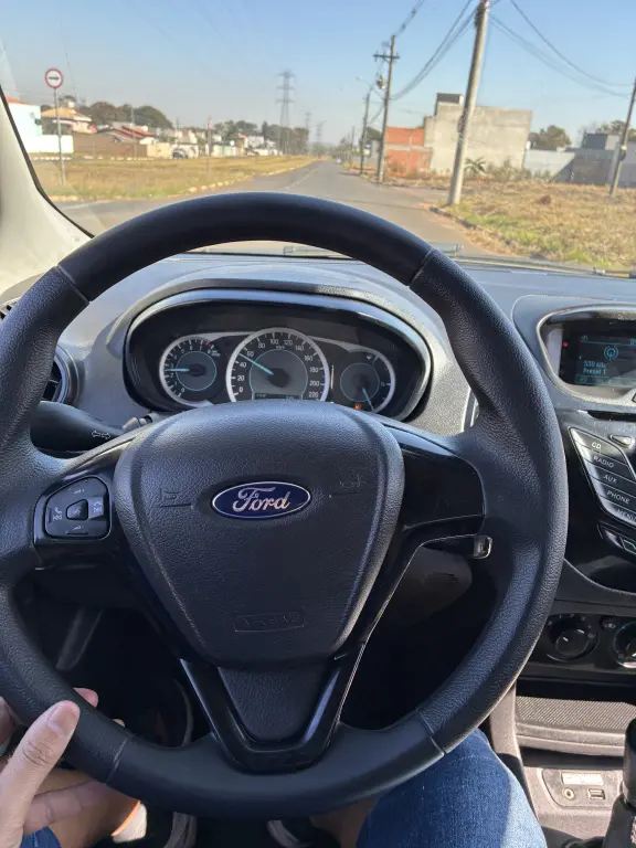 FORD Ka + Sedan - Foto