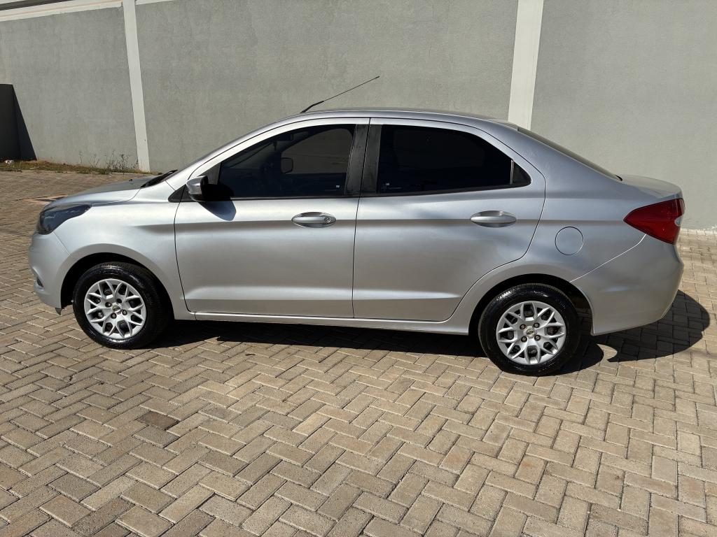 FORD Ka + Sedan - Foto