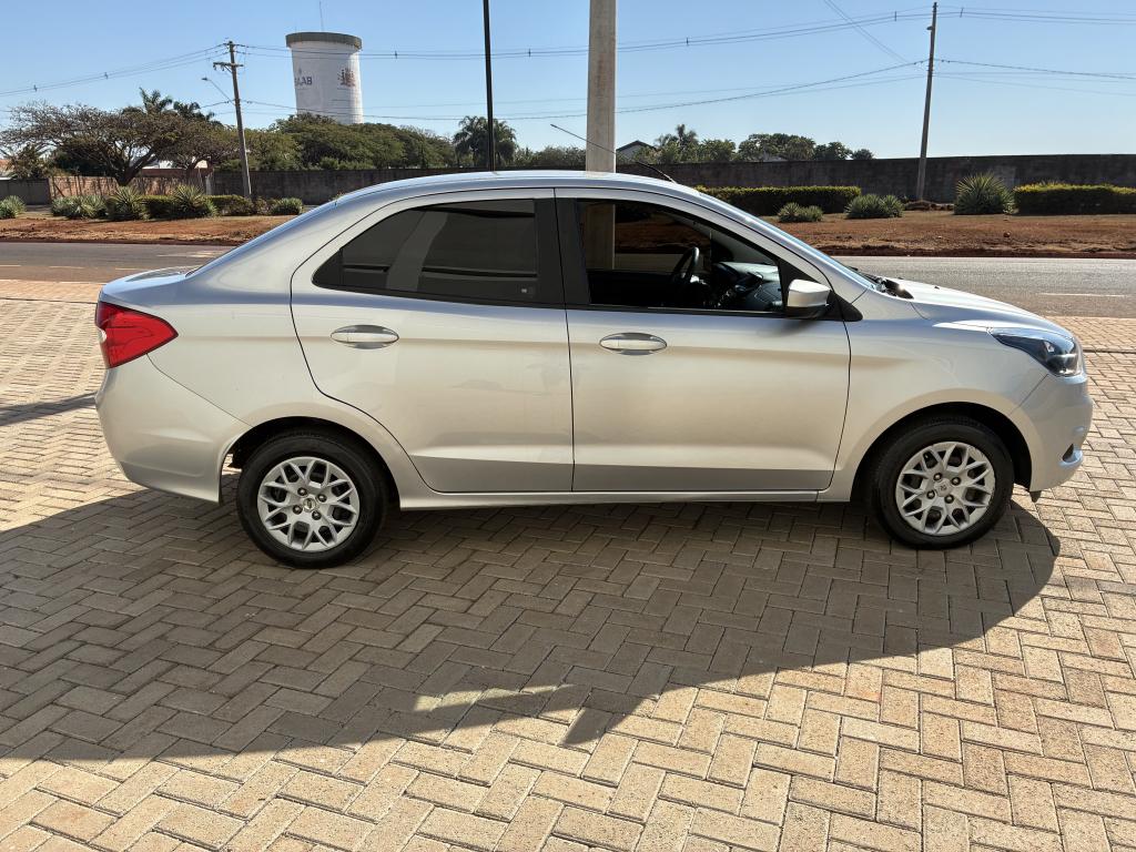 FORD Ka + Sedan - Foto