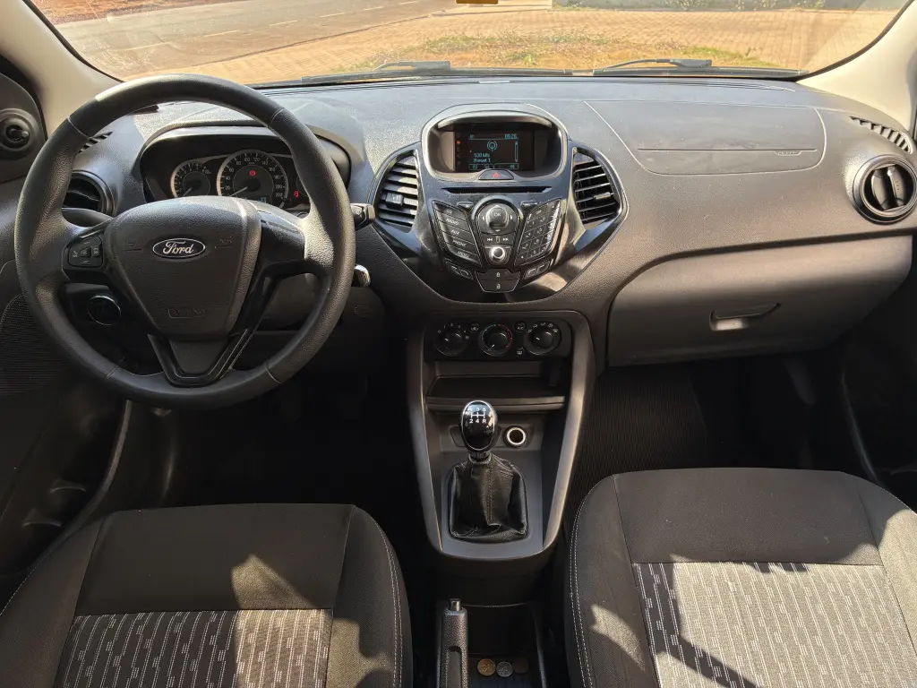 FORD Ka + Sedan - Foto