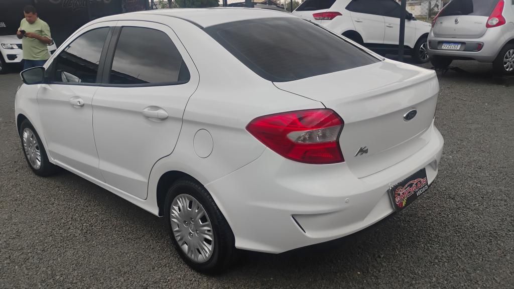 FORD Ka + Sedan - Foto