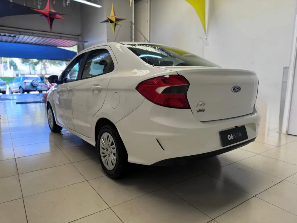 FORD Ka + Sedan - Foto