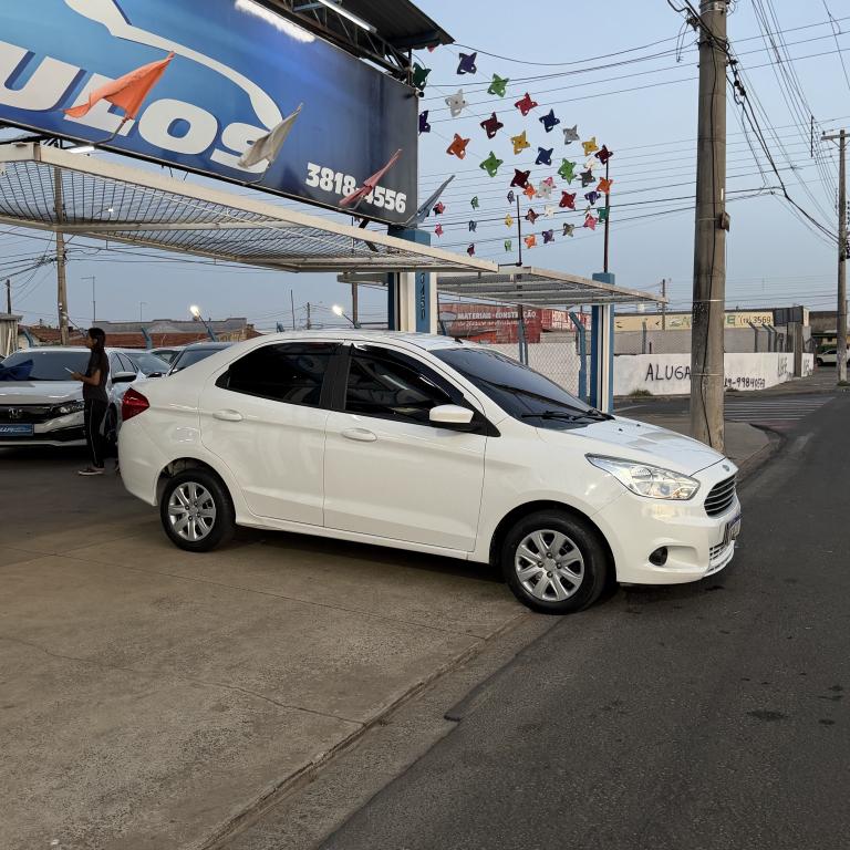 FORD Ka + Sedan - Foto