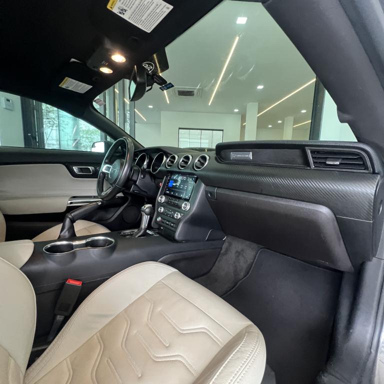 FORD Mustang - Miniatura