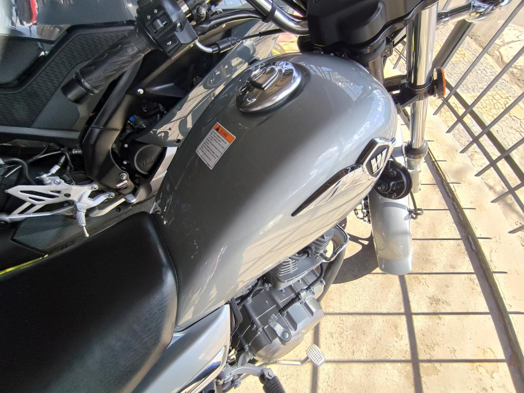 HAOJUE Chopper Road 150 - Foto