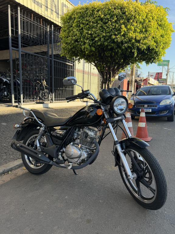 HAOJUE Chopper Road 150 - Foto