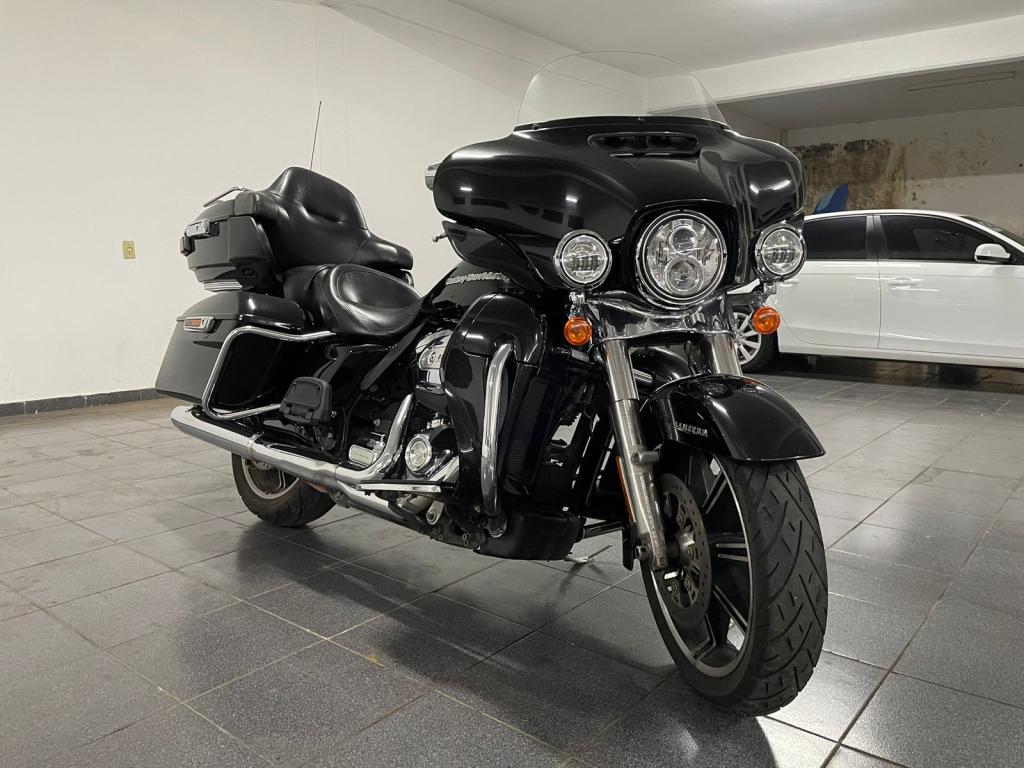 HARLEY DAVIDSON Electra Glide Ultra Limited - Foto