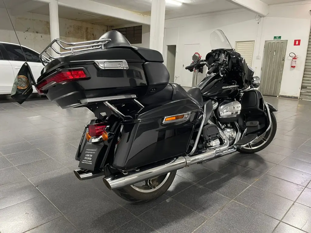 HARLEY DAVIDSON Electra Glide Ultra Limited - Foto