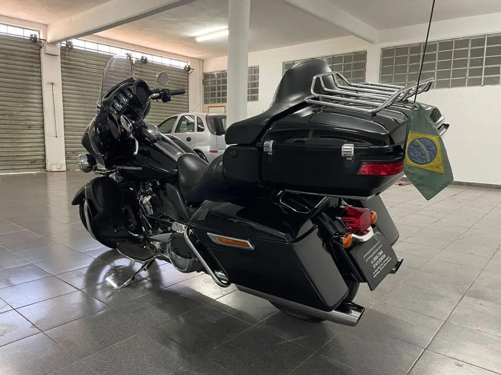 HARLEY DAVIDSON Electra Glide Ultra Limited - Foto