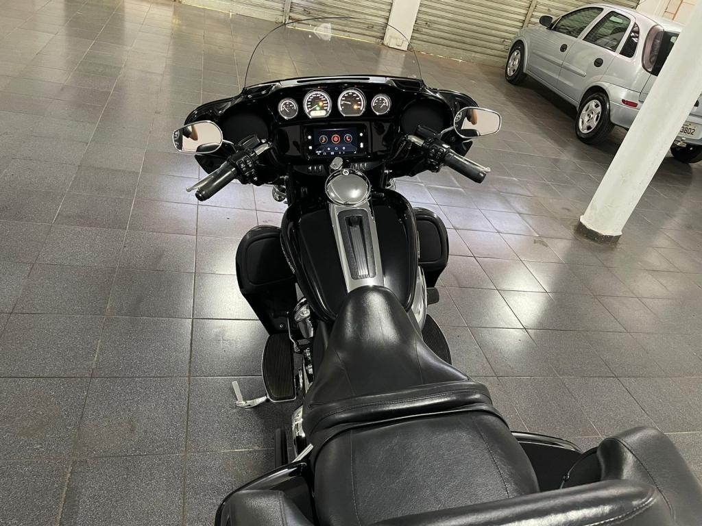 HARLEY DAVIDSON Electra Glide Ultra Limited - Foto