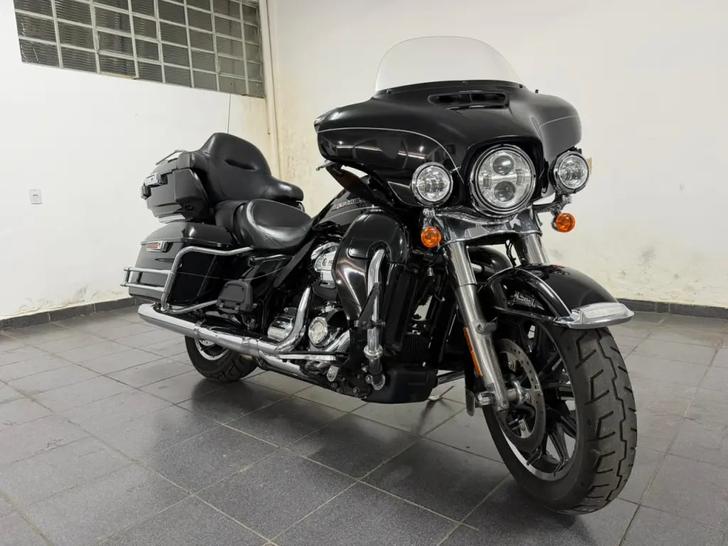 HARLEY DAVIDSON Electra Glide Ultra Limited - Foto